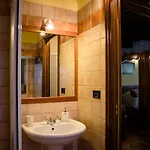 Ca' Baetti L'antico Borgo Bed & Breakfast Roncola