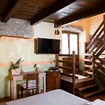 Ca' Baetti L'antico Borgo 4* Roncola