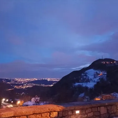 Ca' Baetti L'antico Borgo 住宿加早餐酒店 4*