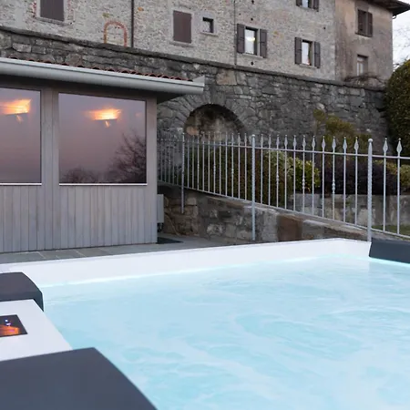 Bed & Breakfast Ca' Baetti L'antico Borgo 4*
