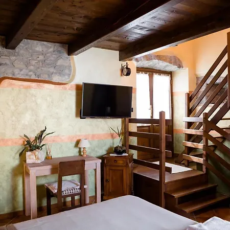Ca' Baetti L'antico Borgo 4* 龙科拉