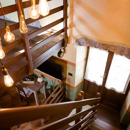 Ca' Baetti L'antico Borgo 住宿加早餐酒店 4*