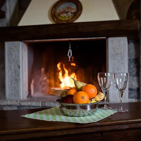 Ca' Baetti L'antico Borgo Bed & Breakfast Roncola
